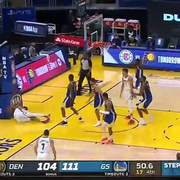 Jamal Murray se blesse au genou