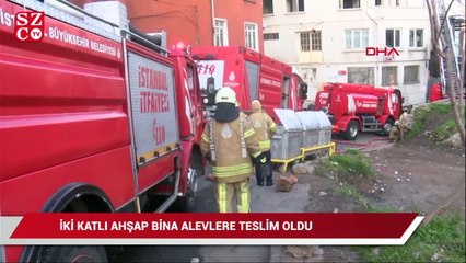 İki katlı ahşap bina yanarak kül oldu