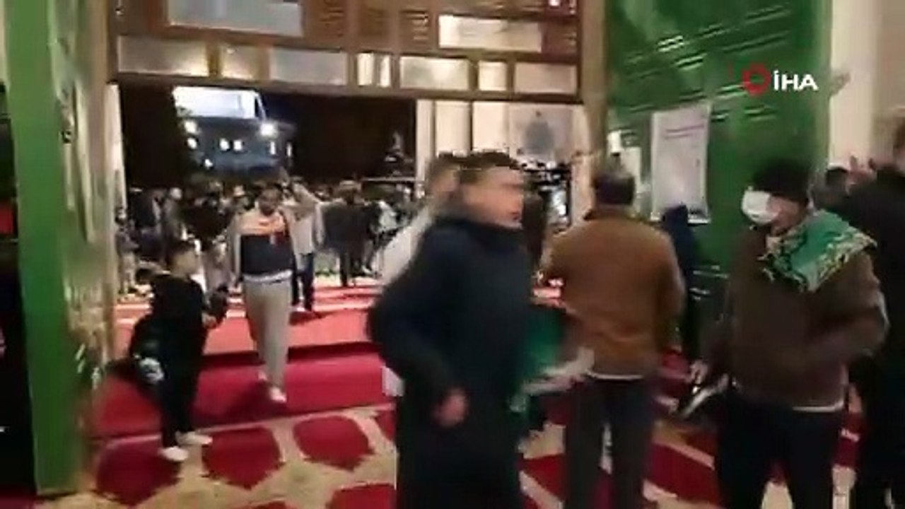 Mescid-i Aksa'da ilk teravih namazı kılındı