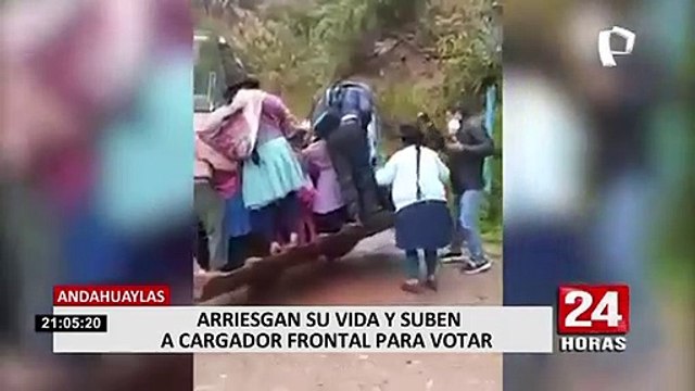 Electores arriesgaron sus vidas subiendo a un tractor para cruzar río y llegar a local de votación