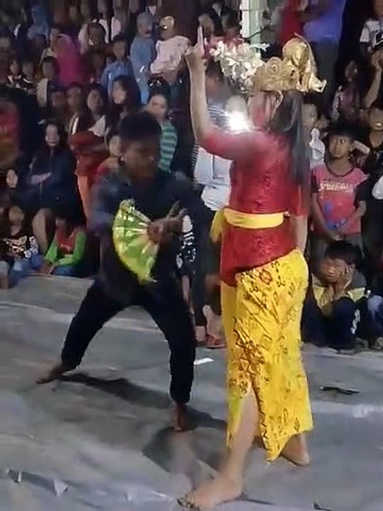 Serunya Tarian Adat Sasak Lombok, Tonton Sekarang!