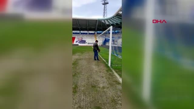 SPOR BB Erzurumspor-Beşiktaş maçı öncesi kale önünde dua eden Hamza Yıldırım DHA'ya konuştu