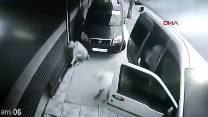 İstanbul'da akıl almaz hırsızlık kamerada!
