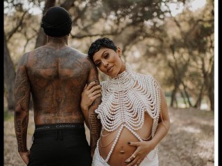 Descargar video: Nick Cannon Expecting Another Set of Twins With Abby De La Rosa Less Than | Moon TV News