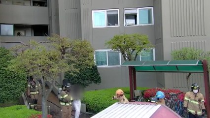 전주시 장동 아파트서 불...30여 명 구조·대피 / YTN