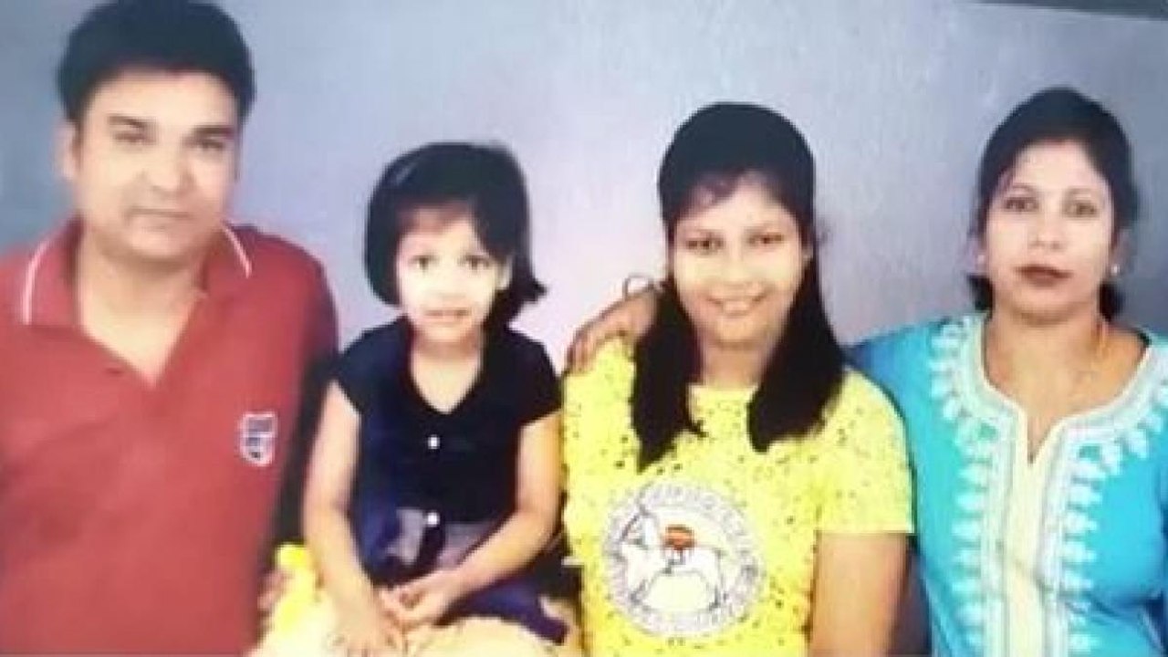Jharkhand man kills wife, children and teacher by hammer