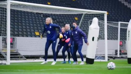La selección femenina de fútbol norteamericana logra su primer triunfo en reconocimiento de la igualdad