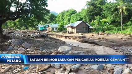 Satuan Brimob NTT Cari Korban Gempa