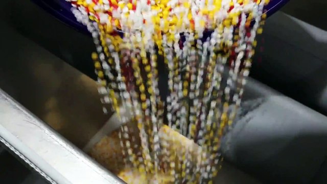 Il nuovo boom dei dischi in vinile: a Madrid, dopo 24 anni, ha aperto una nuova fabbrica musicale