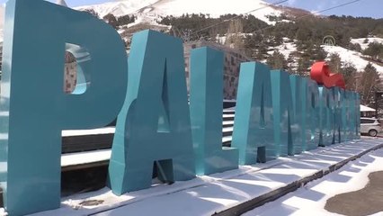 Erzurum ilkbaharda yeniden beyaza büründü