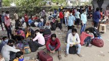 Fearing lockdown, migrant workers leave Dharavi
