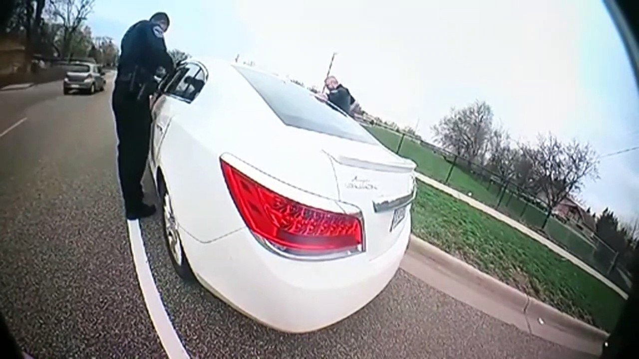 Bodycam footage of Daunte Wright shooting released by police