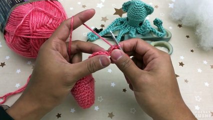 Amigurumi Squid - Full Step-By-Step Crochet Tutorial