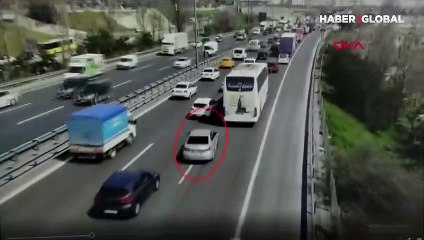 Emniyet şeridine giren kurnaz sürücüye drone şoku