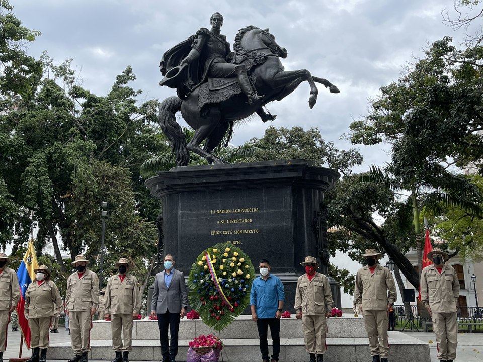 Con ofrenda floral en Caracas se celebra 12 años de la Milicia Nacional Bolivariana, creada por el Comandante Hugo Chávez