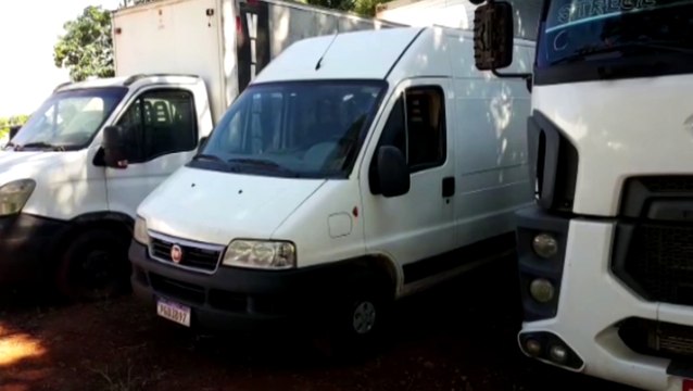 GPOM localiza Van com marcas de tiros em área rural de Cascavel