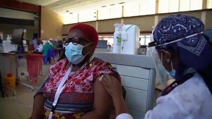 Η Johnson & Johnson «καθυστερεί τη διάθεση» του εμβολίου στην Ευρώπη