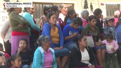 شاهد: أمام خطر العصابات.. قرية مكسيكية تشكل مجموعة مسلحة "للدفاع عن النفس"