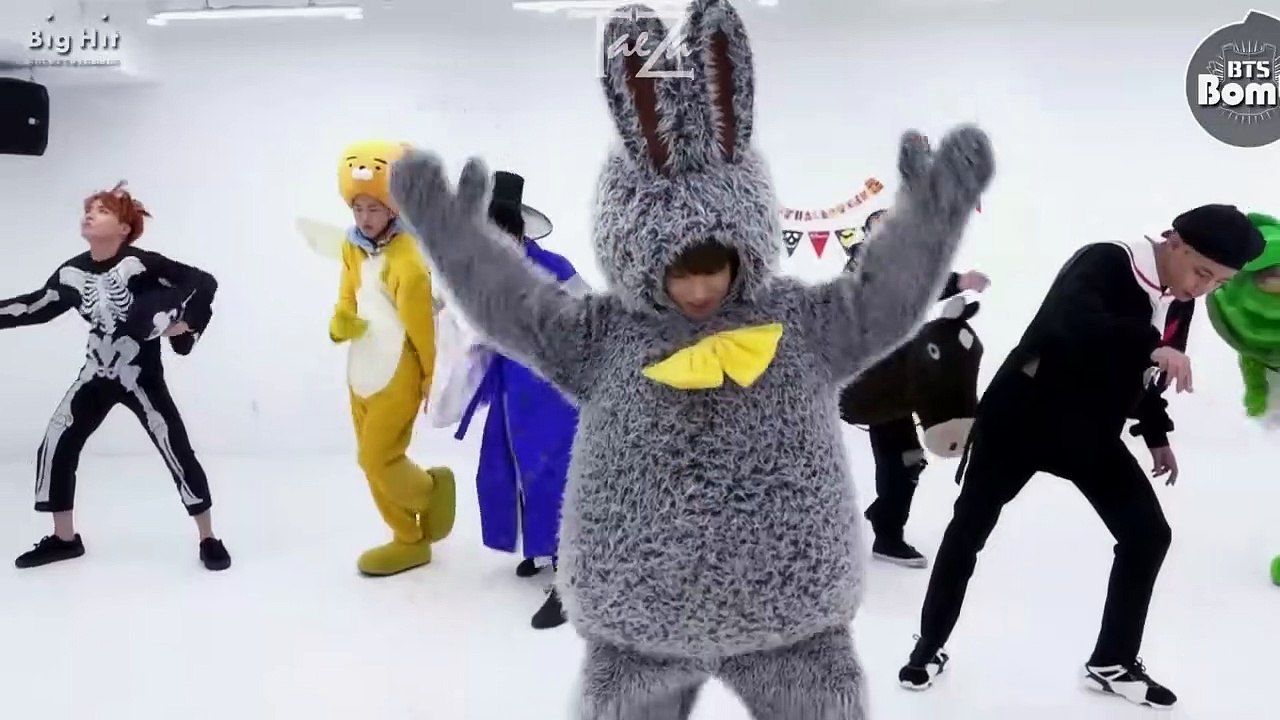 Things You Didn'T Notice In Dynamite Dance Practice (Lowkey Crack)