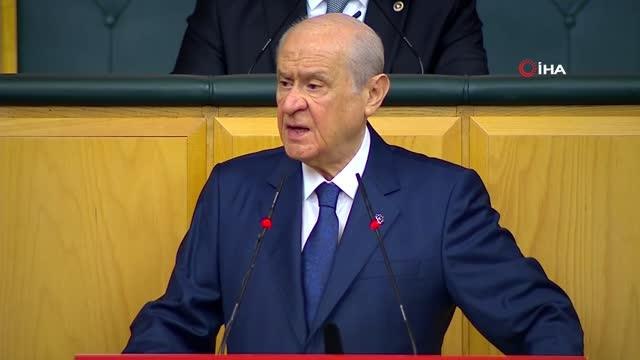 MHP Genel Başkanı Bahçeli: 104 amiralin hazırlayıp, 4 Nisan gece yarısı servis ettiği darbe bildirisini haklı çıkarmaya, ifade ve düşünce özgürlüğü...