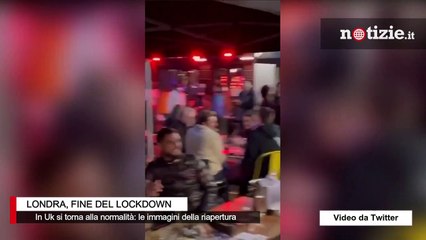Londra, fine del lockdown e riapertura di bar e ristoranti: le immagini del ritorno alla normalità