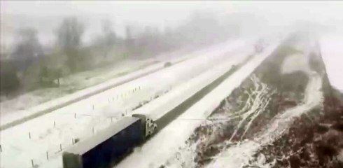 İşte son zamanların en büyük zincirleme trafik kazası