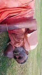 बुखार से मानसिक अवसाद में आए पुजारी ने खुद को मारा चाकू