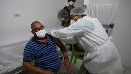 Minsalud autoriza vacunación anticovid de personas entre 65 y 69 años