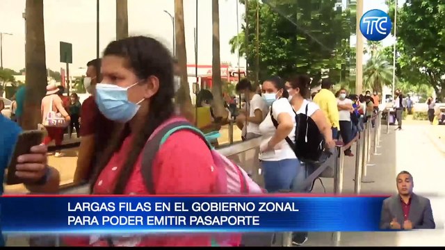 Largas filas por conseguir un pasaporte