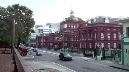 AG SAYS CABINET WAS UP ALL NIGHT RE: SVG HELP