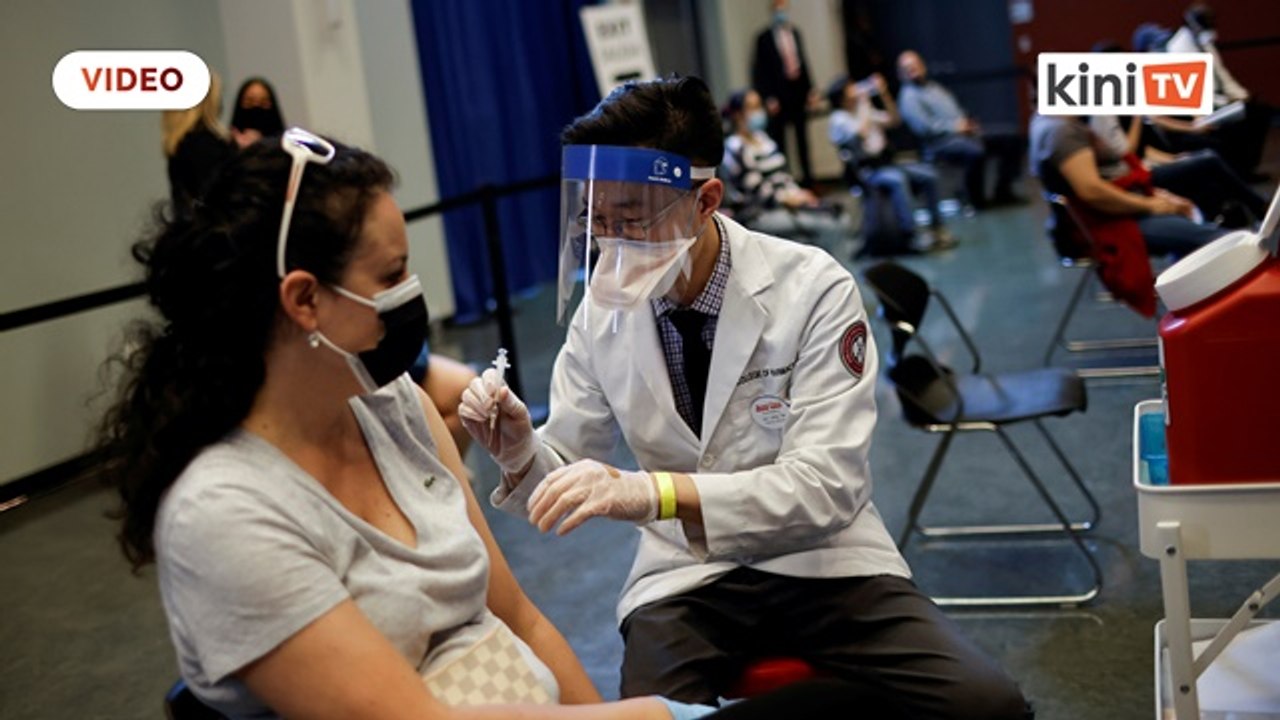 U.S. pauses use of J&J vaccine over rare blood...