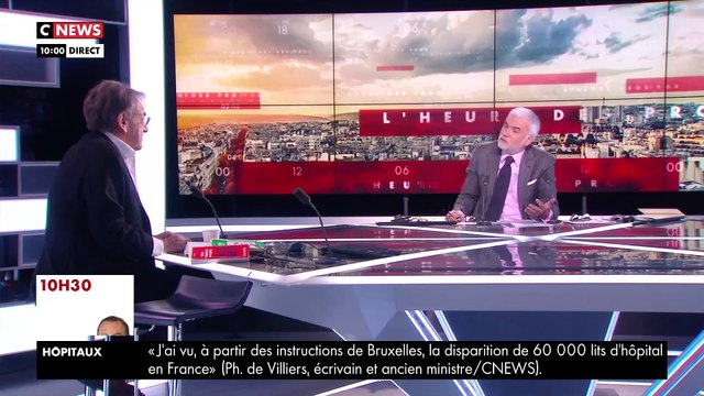 Ce moment surréaliste de Alain Finkielkraut sur CNews qui passe de longues secondes à l'antenne pensant qu'il n'est pas en direct provoquant la stupeur des internautes - VIDEO