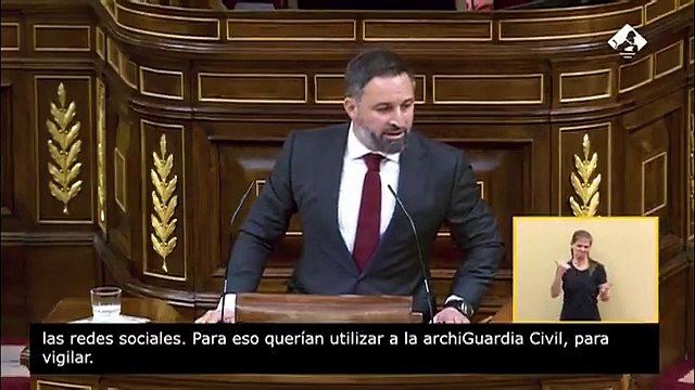 Abascal dice que Sánchez ha amenazado al rey por reivindicar la II República, que llevó a España a la Guerra Civil