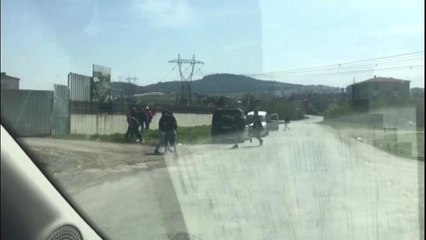 Sultanbeyli'de şantiyede sopalı yumruklu kavga kamerada