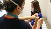 Sinovac aşısının etkili olması için 3 hafta boyunca beklenmesi gerekiyor