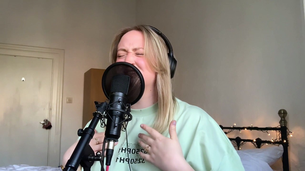 The Scotsman Sessions #219: Bella