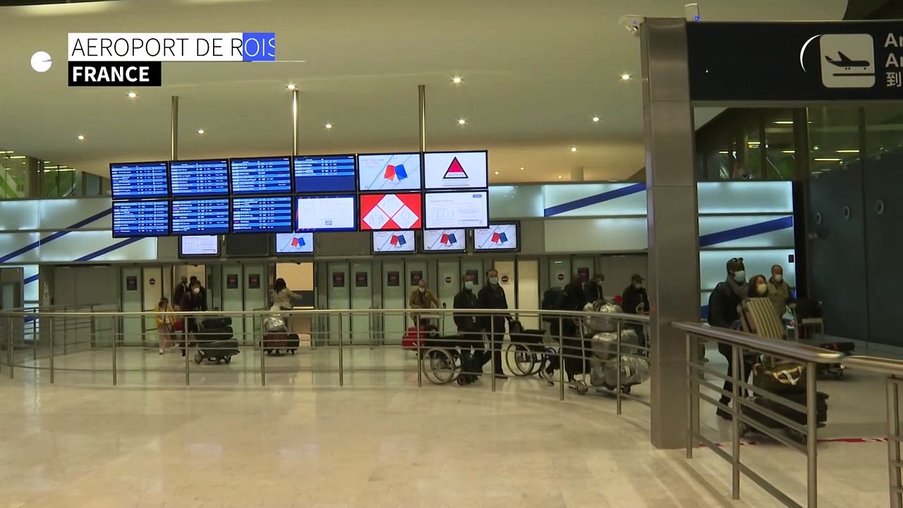 Covid: A Roissy, arrivée des derniers vols en provenance du Brésil