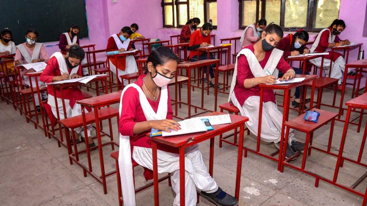 CBSE 10th exam cancelled, How students will be promoted?
