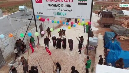 İDDEF, İdlib'deki 610 briket evin açılışını yaptı