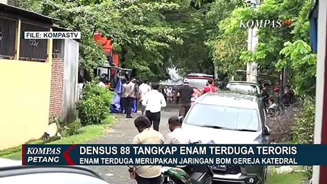 6 Terduga Teroris Jaringan Bom Katedral Makassar Ditangkap Densus 88, Ada Grup WA 'Batalion Iman'