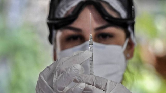 ¿Colombia logrará cumplir con la meta de 35 millones de vacunados en 2021?