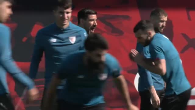 Yeray y Yuri entrenan incorporados al grupo de Marcelino