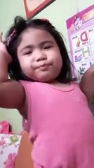 My little cutie dougther studying counting numbers