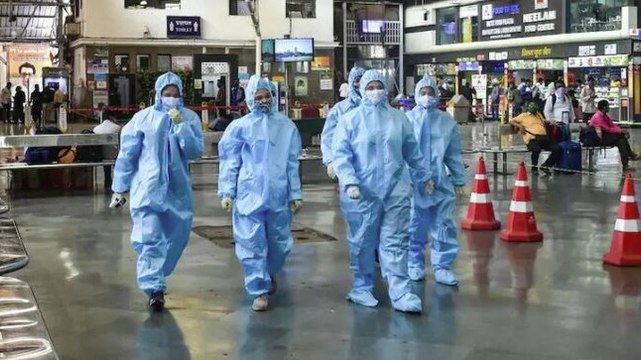 Delhi records 17,282 Covid-19 cases, highest single-day spike; Complete curfew in Maharashtra begins; more