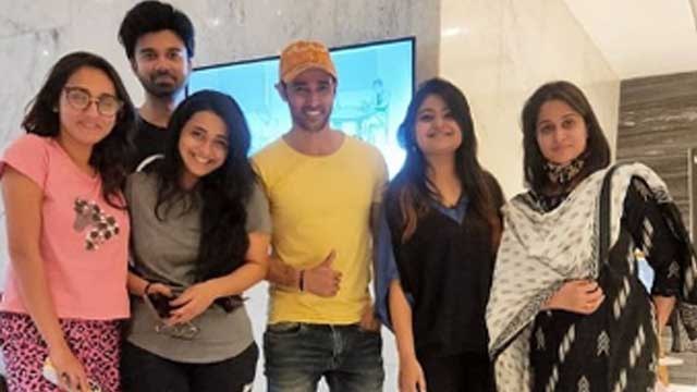 Sasural Simar Ka 2 के सेट आगरा से Dipika Kakar संग दिखी पूरी स्टारकास्ट | FilmiBeat