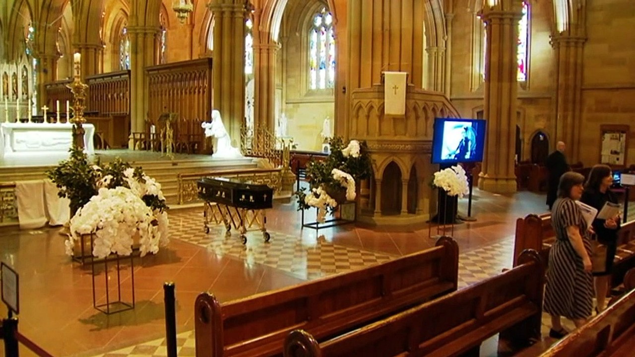 State funeral for fashion designer held in Sydney
