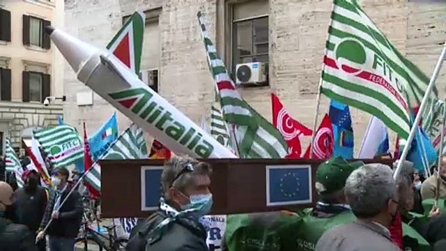 Ρώμη: Διαμαρτυρία εργαζομένων στην Alitalia