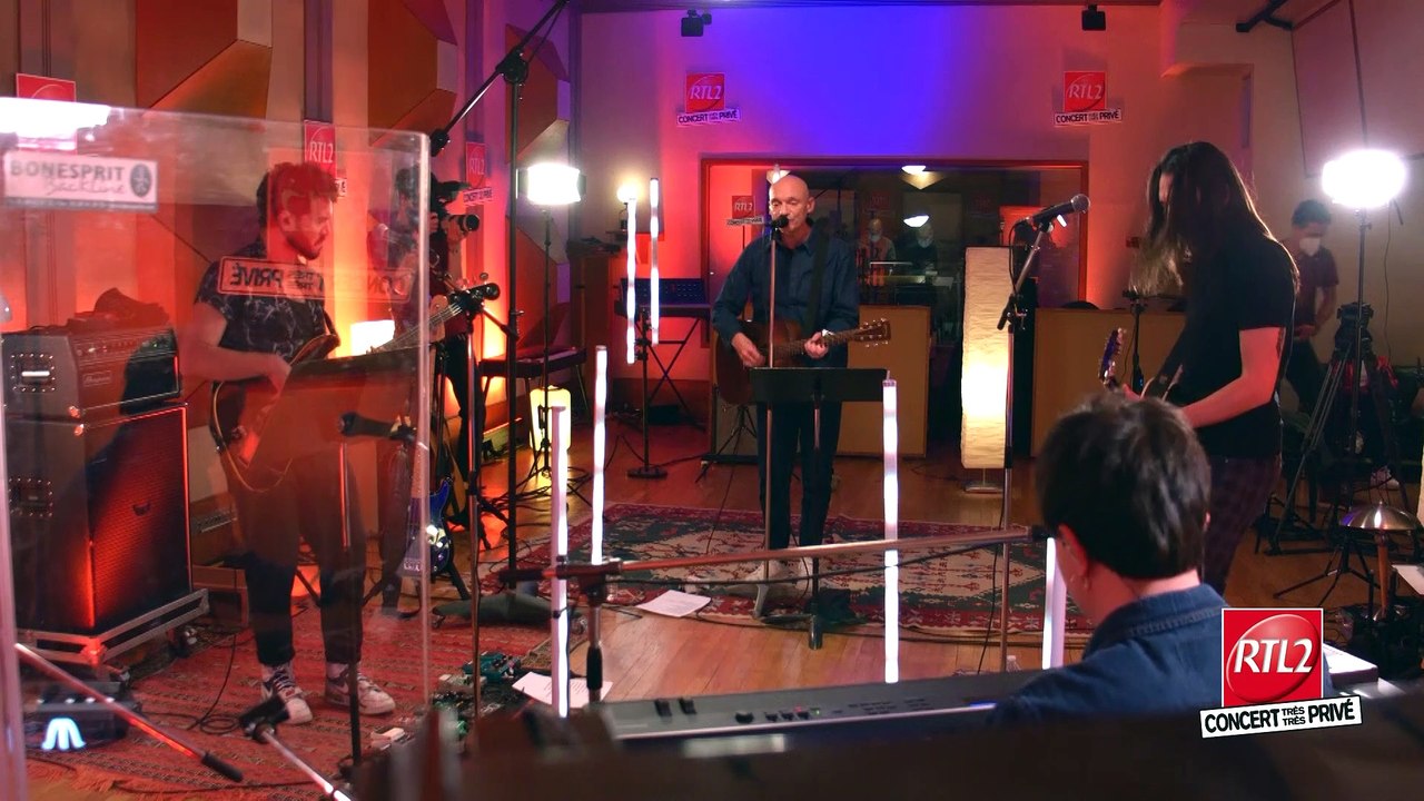 Gaëtan Roussel : "On ne meurt pas (en une seule fois)" (Concert Très Très Privé RTL2)