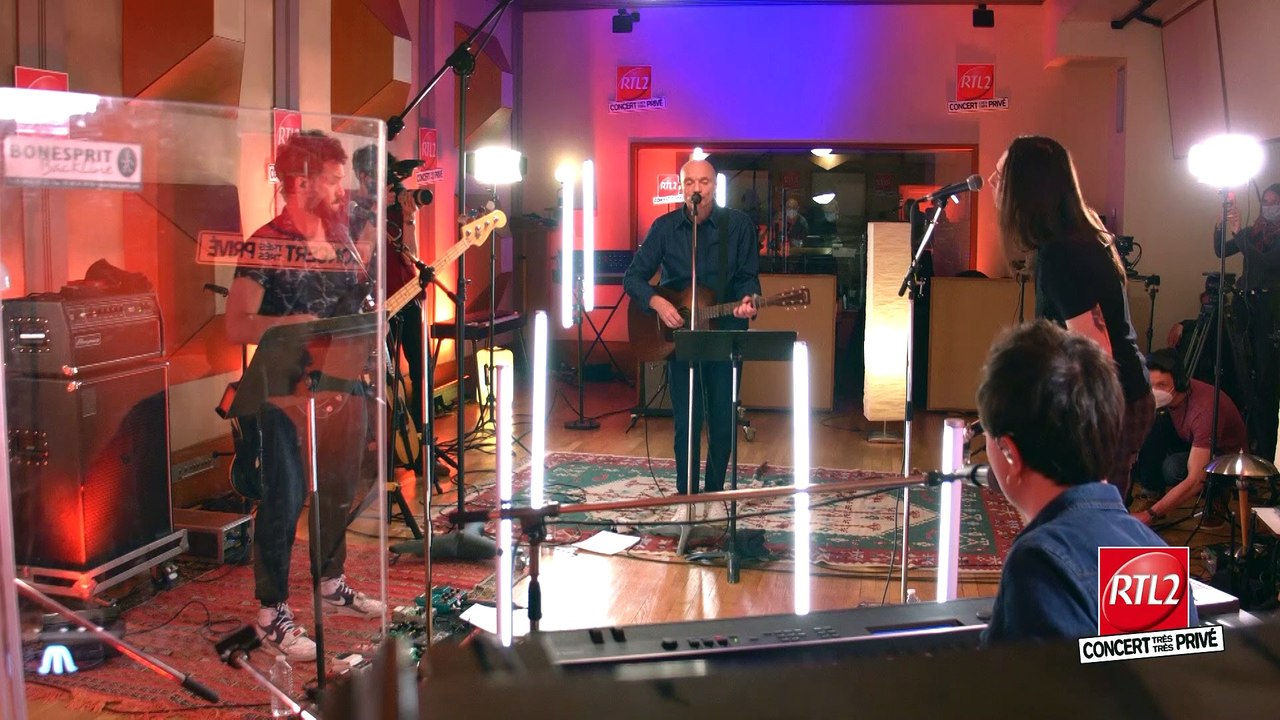 Gaëtan Roussel : "J'entends des voix" (Concert Très Très Privé RTL2)