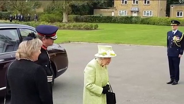 Isabel II asiste a las celebraciones con motivo del centenario de la Real Fuerza Aérea Australiana